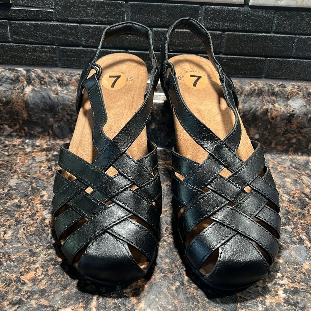 Earth Origins Womens Belder Berri Leather Strappy Footbed Sandals sz 7 - Picture 3 of 12